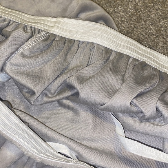 1pc Stretchable Bench Cover - Easy-Clean, Spill and Stain Protection, - Picture 3 of 5